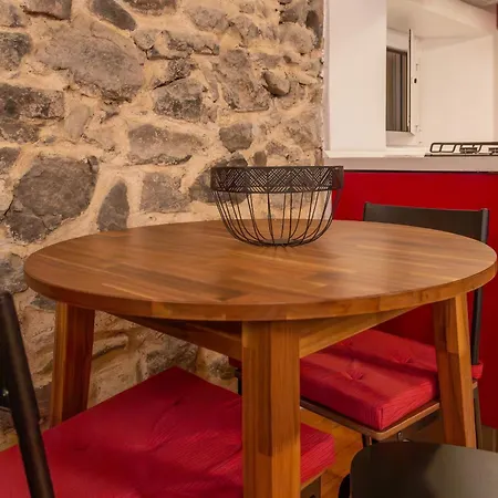 Palace Guest Chalet *